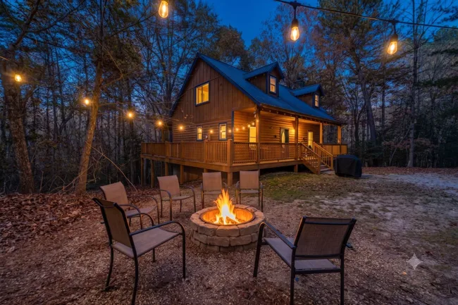 Secluded Blue Creek cabin